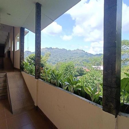 Hotel Manggasa Makale Exteriér fotografie