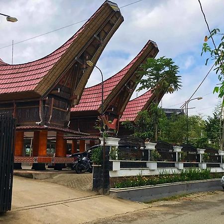 Hotel Manggasa Makale Exteriér fotografie