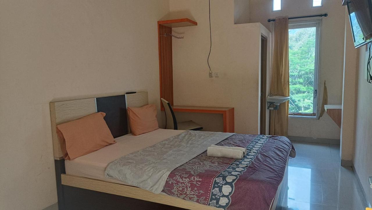 Hotel Manggasa Makale Exteriér fotografie